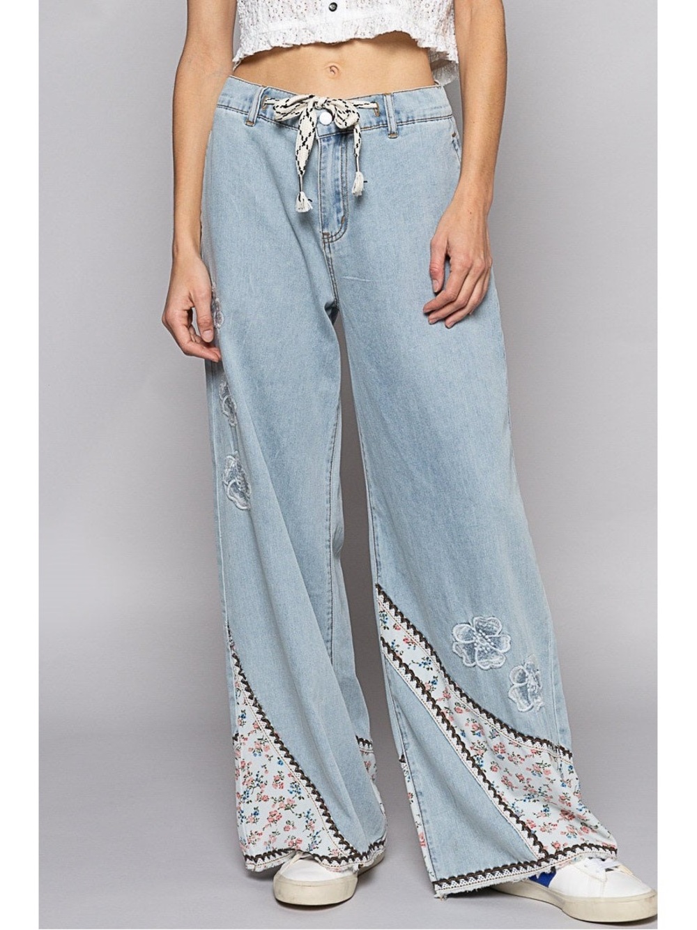 POL Light Blue Wide-Leg Embroidered Jeans